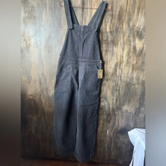 Patagonia Stand Up Cropped Corduroy Overalls – Women’s – NWT - Picture 3 of 15